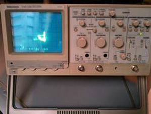 TAS220 - Tektronix Analog Oscilloscopes