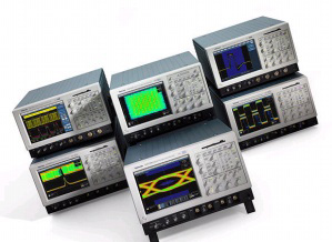 TDS7104 - Tektronix Digital Oscilloscopes