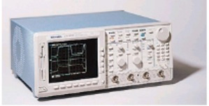 TDS684C - Tektronix Digital Oscilloscopes