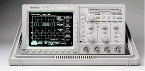 TDS460A - Tektronix Digital Oscilloscopes