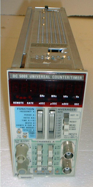 DC5009 - Tektronix Frequency Counters